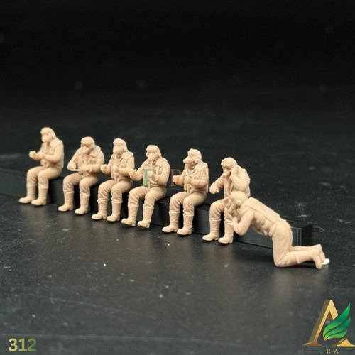 Modellino resina figure - in,